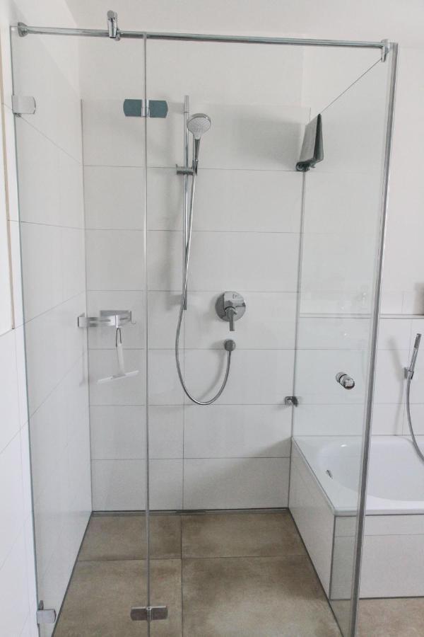 Wunderschoene, Helle 3-Zi-Whg Mit Grossem Balkon Friedrichshafen Exterior photo